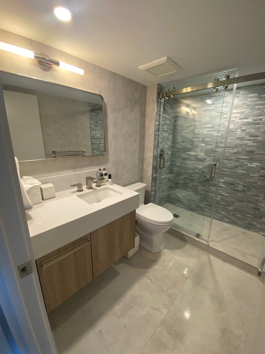 sjwoolley's tweet photo. Creating timeless spaces, one room at a time. Here’s one finish last week – let us know what you think! 🌟@TWInteriors #InteriorDecor #RemodeledBeauty  #interior #interiordesign #decor #interiorstyling #interior_decorating#design #delraybeach #decorating #renovate #interiordecor https://t.co/Z28v0IKLoJ
