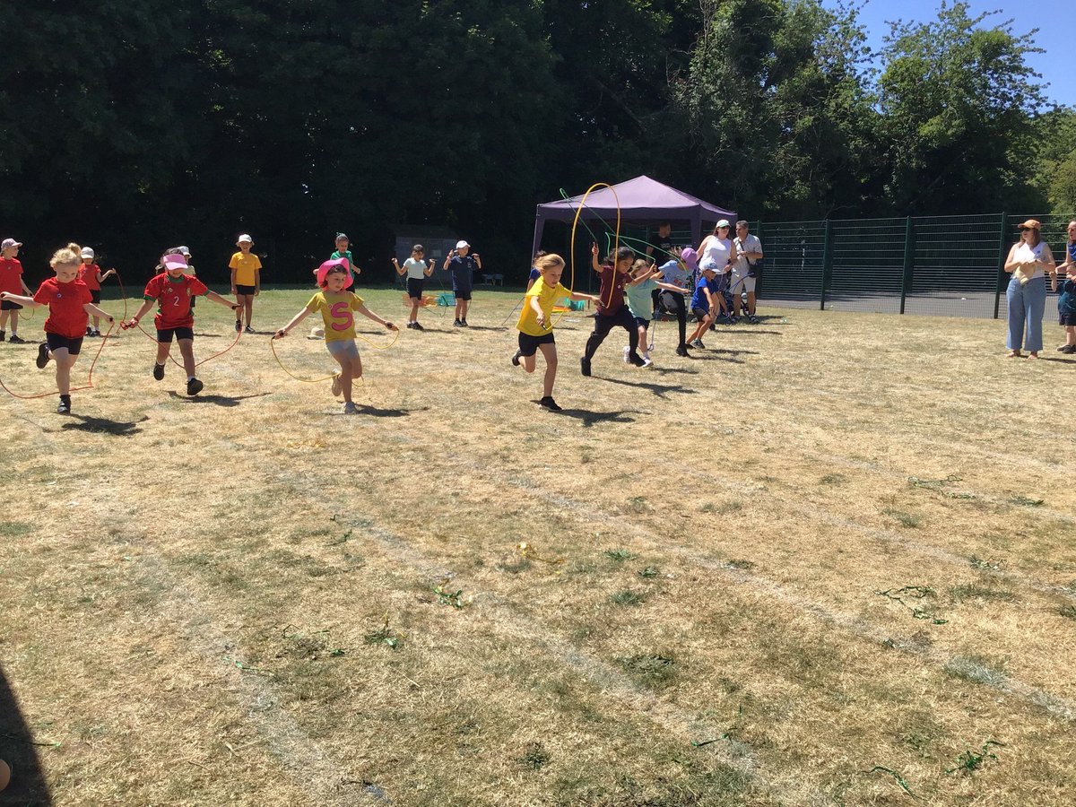 AVPAYear1 tweet media