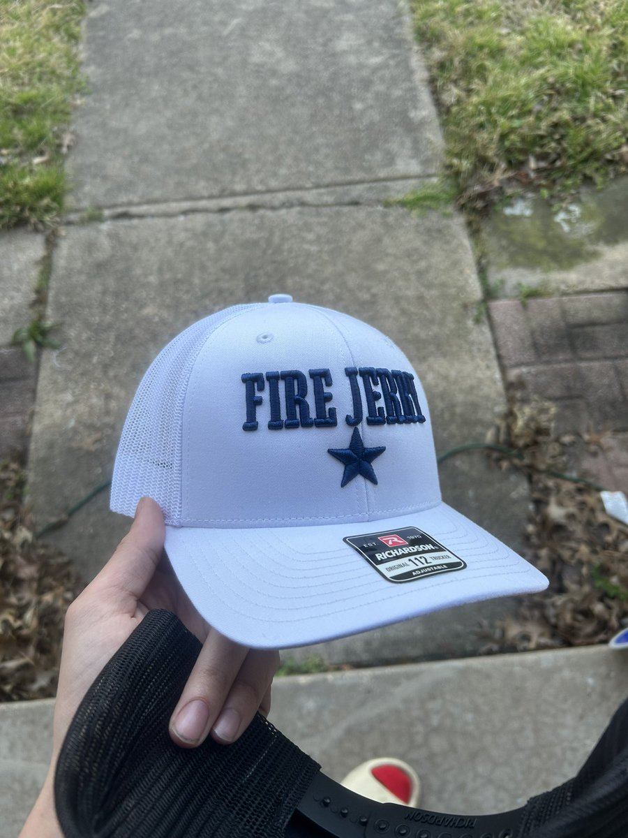 firejerrydc's tweet image. THE WISE WORDS OF THE MAN JERRY JONES 🤣🔥 

COWBOYS NATION GET YOUR ALL WHITE FIRE JERRY TRAINING CAMP HATS 💙 firejerrydc.myshopify.com