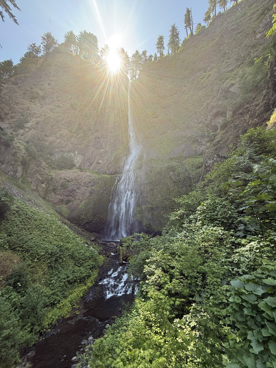 Hard to describe all the natural beauty in this state. #Oregon