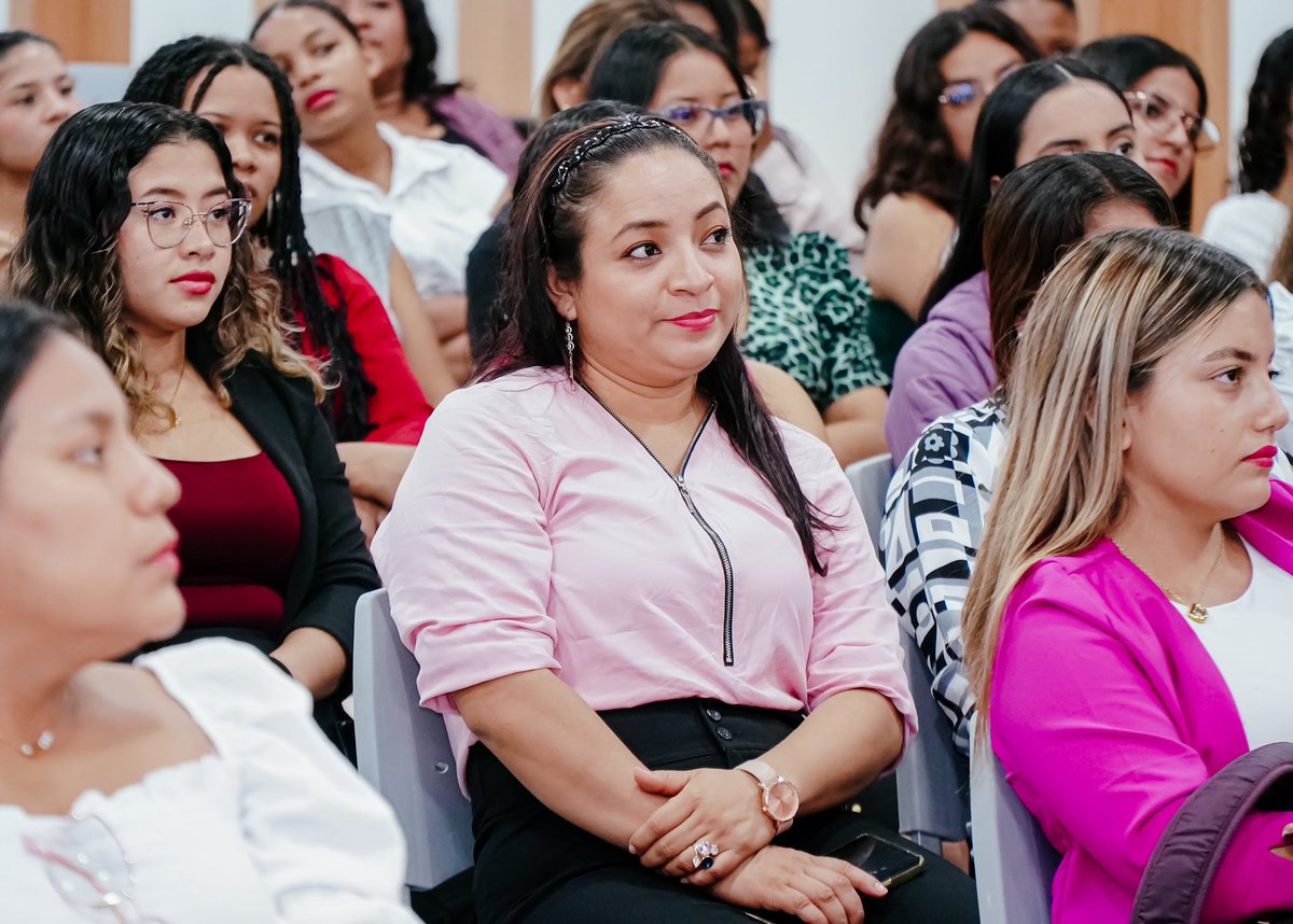 🎓✨ Conferencia Magistral:
Nos honra la visita de la Ph.D. Cinthya Game Varas, destacada líder en educación e innovación pedagógica. 👩‍🏫🌍
Presidenta de OMEP Ecuador, doctora en Investigación Socioeducativa y referente internacional en educación inicial.📚💡

#ULVR #SomosULVR