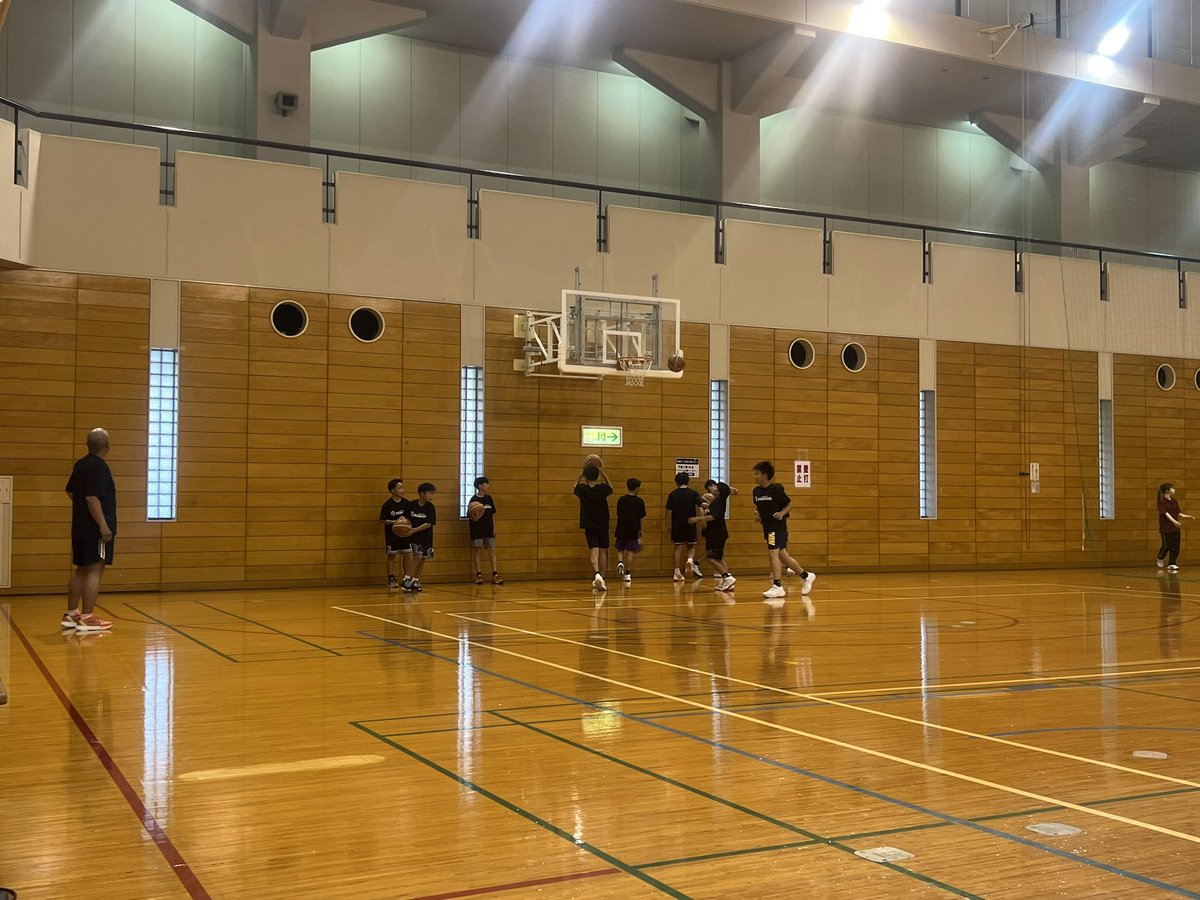 kazutosameshima's tweet image. U15の見学に行きました。
Bユース・Jrユースも将来が楽しみな存在！
アカデミーは松崎統括のもと、U18安慶コーチ、肥後コーチ、中園コーチの指導のもと、若手育成にも力をいれて、未来のトップチームを担う選手、ミライモンスターたちのこれからに期待大です。