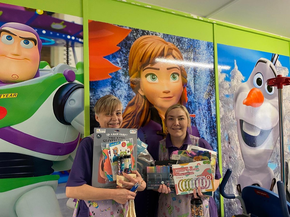 Thanks to your generous donations, we have been able to fund play resources worth over £1,000 for Cilgerran Ward at #Glangwili Hospital 😄

Read the full story here: hywelddahealthcharities.nhs.wales/news/charity-n…

#Diolch #YourNHSCharity💚