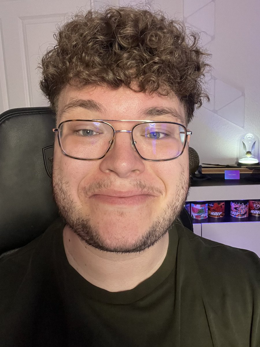 BIG 🇩🇪 vs. BULGARIA 🇧🇬
Watchparty mit dem FROSTIGEN <a href="/FreeZe_csgo/">FreeZe</a> 🥶

Letzter Stream aus der Zentrale für die nächste Woche, also schwingt euren Arsch hier rein! ❤️