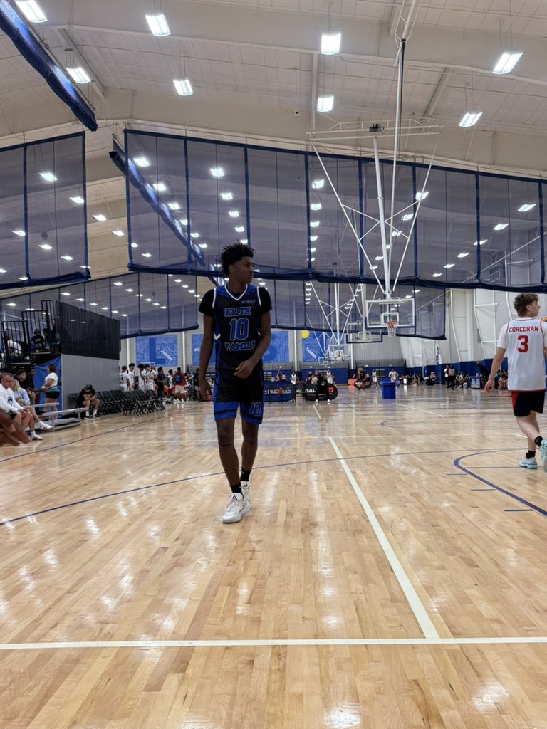 #BigShots #MyrtleBeachLive

#10 Quintavious Calhoun for SC Elite Family is a name to remember. The 6’7” guard from the class of 2028 controls the game with ease and showcases a smooth, all-around offensive skill set. Whether it’s knocking down the three, getting downhill, or