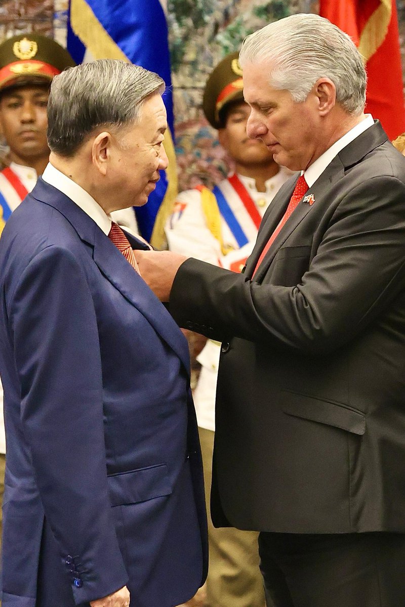 En nombre del PCC, el gobierno y pueblo cubano, felicitamos al Secretario General del Partido Comunista de Vietnam, querido compañero To Lam, en su 68 cumpleaños. 

Agradecemos su apoyo a la profundización de los vínculos interpartidistas y al avance de las relaciones económicas.