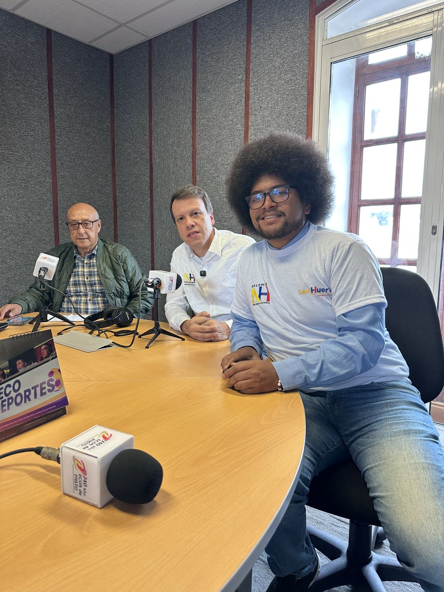 LeonardoHuertaG's tweet photo. En este momento puedes escuchar las ideas que harán de Colombia Una Nueva Historia

En Ecos 740 AM de pasto https://t.co/CveBLMu0yo
