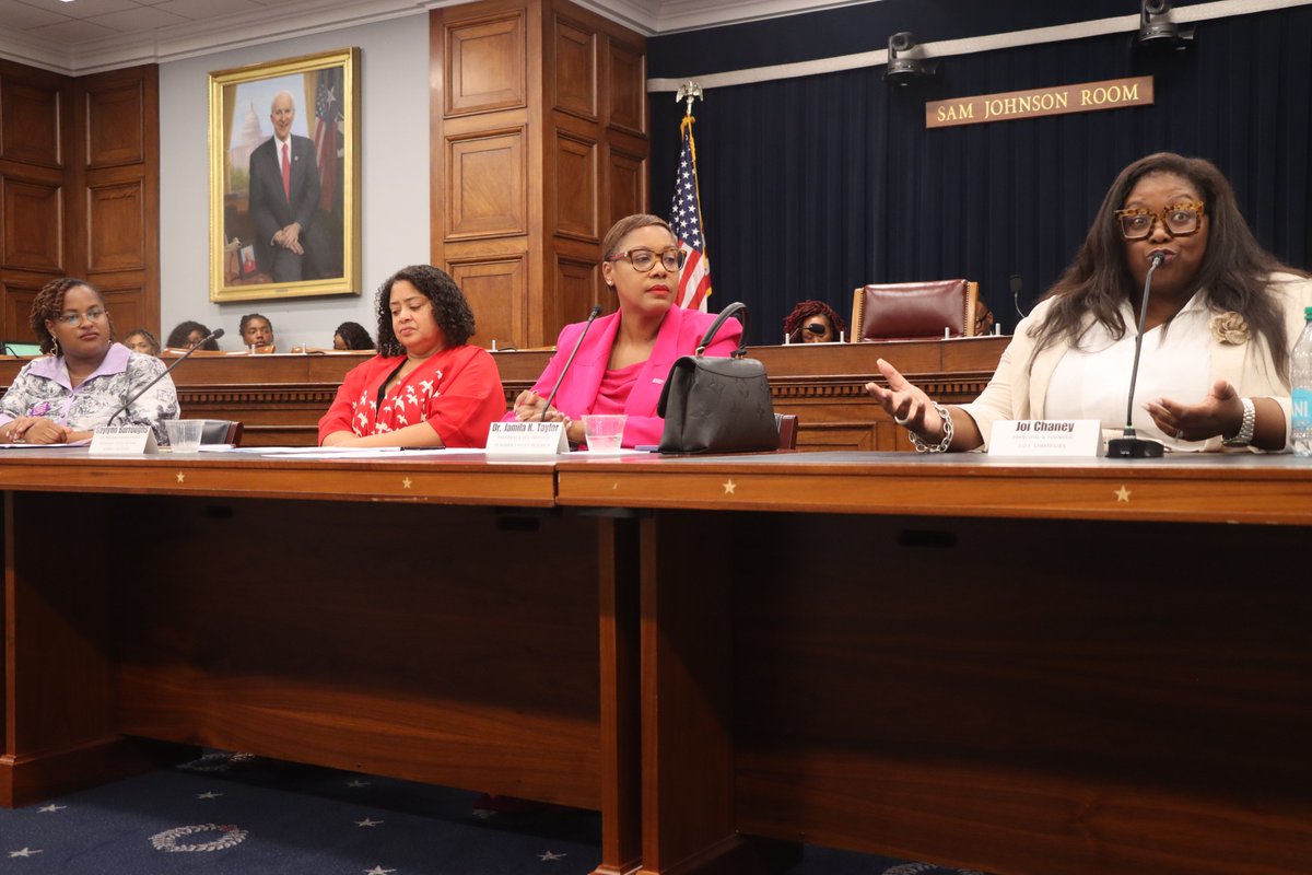 IWPResearch's tweet image. Yesterday, IWPR joined the National Council of Negro Women for a powerful congressional briefing on “Unequal Pay, Unequal Power: Black Women’s Pay Gap Crisis.” Our President and CEO, Dr. Jamila K. Taylor, spoke on the urgent need for economic justice and bold policy solutions…