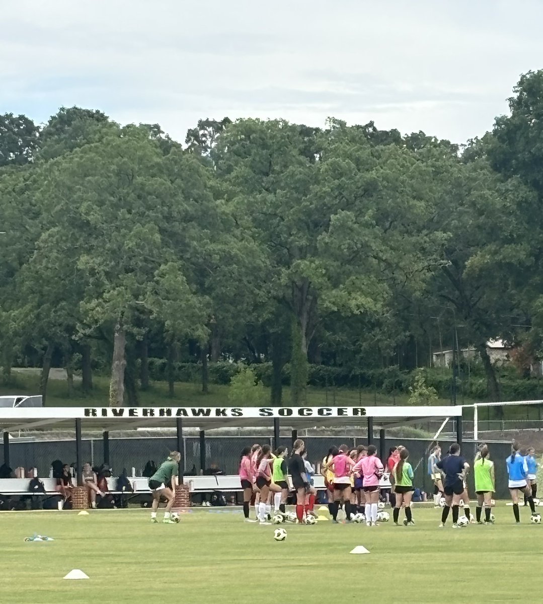 AddieRob2027's tweet photo. Northeastern State University ID Camp! Wow, such a great time! Thank you so much for the invite and a great experience! I had a blast!  @HJathletics @ahfcsoccer @RiverHawksWSoc https://t.co/UguS5xZJj2