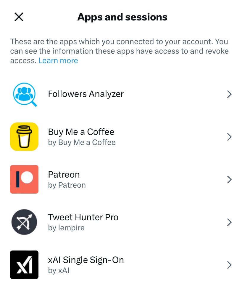 Vad ca multa lume da DM cu linkuri ciudate. Cei afectati stergeti tot ce vedeti in setari in lista de mai jos.

Settings/ Security/ Apps and sessions/ Connected apps

Una din aplicatiile conectate la contul vostru de X a fost hacked si trimite DM-uri cu SPAM in numele vostru.