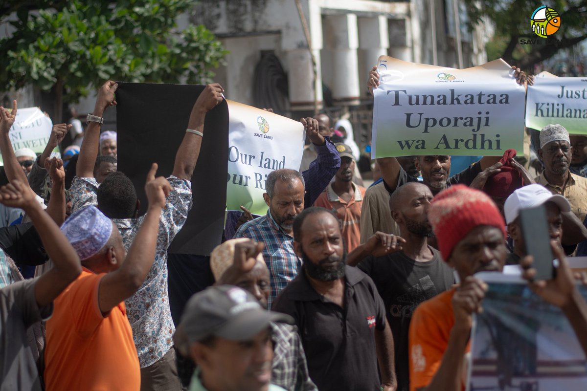 savelamu's tweet image. Save Lamu stands with Kililana farmers protesting unjust evictions. The government allegedly acquired 70,000 hectares far beyond the 300 hectares in the original plan.
#JusticeForKililanaFarmers  #SaveLamu