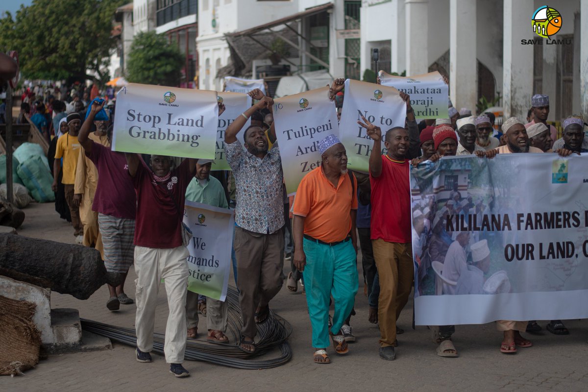 savelamu's tweet image. Save Lamu stands with Kililana farmers protesting unjust evictions. The government allegedly acquired 70,000 hectares far beyond the 300 hectares in the original plan.
#JusticeForKililanaFarmers  #SaveLamu