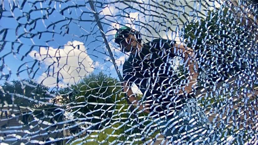 El_Danasaur's tweet photo. When ur on the “nothing ever happens” kick and then your car window shatters.. https://t.co/sPOEH3Sqkh