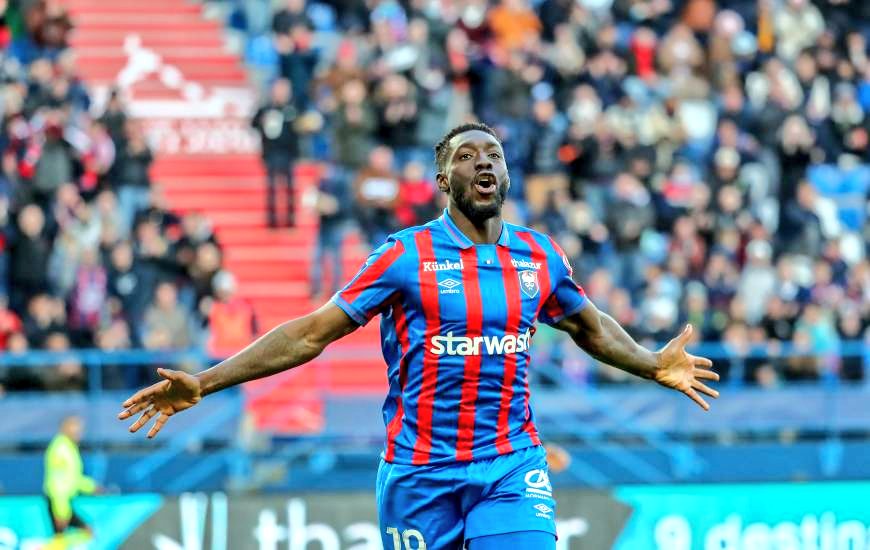 B_Queneutte's tweet image. ⚽✅🔜 Visite médicale validée, pour Alexandre #Mendy à #Montpellier. Très belle impression donnée par le nouvel attaquant, à ses premiers interlocuteurs au club #Mercato #MHSC #Caen