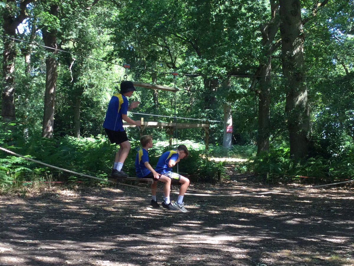 OurLadyoftheWayside tweet media