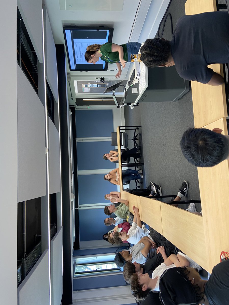 AimHigherLSouth's tweet image. Our Cultural Capital Residential @RoehamptonUni is underway! Year 12 students from @carshaltonboys & @GreenshawHigh have settled in & now enjoying hearing about student life.