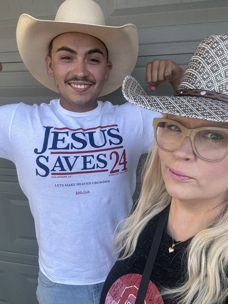 JohnHayesNews's tweet image. “He lit up a room,” said Hudson. “Everyone loved him, and I mean, my life is going to be forever changed.”
Family and friends of man killed in Luther swimming accident share memories, warning:
kfor.com/news/family-an…