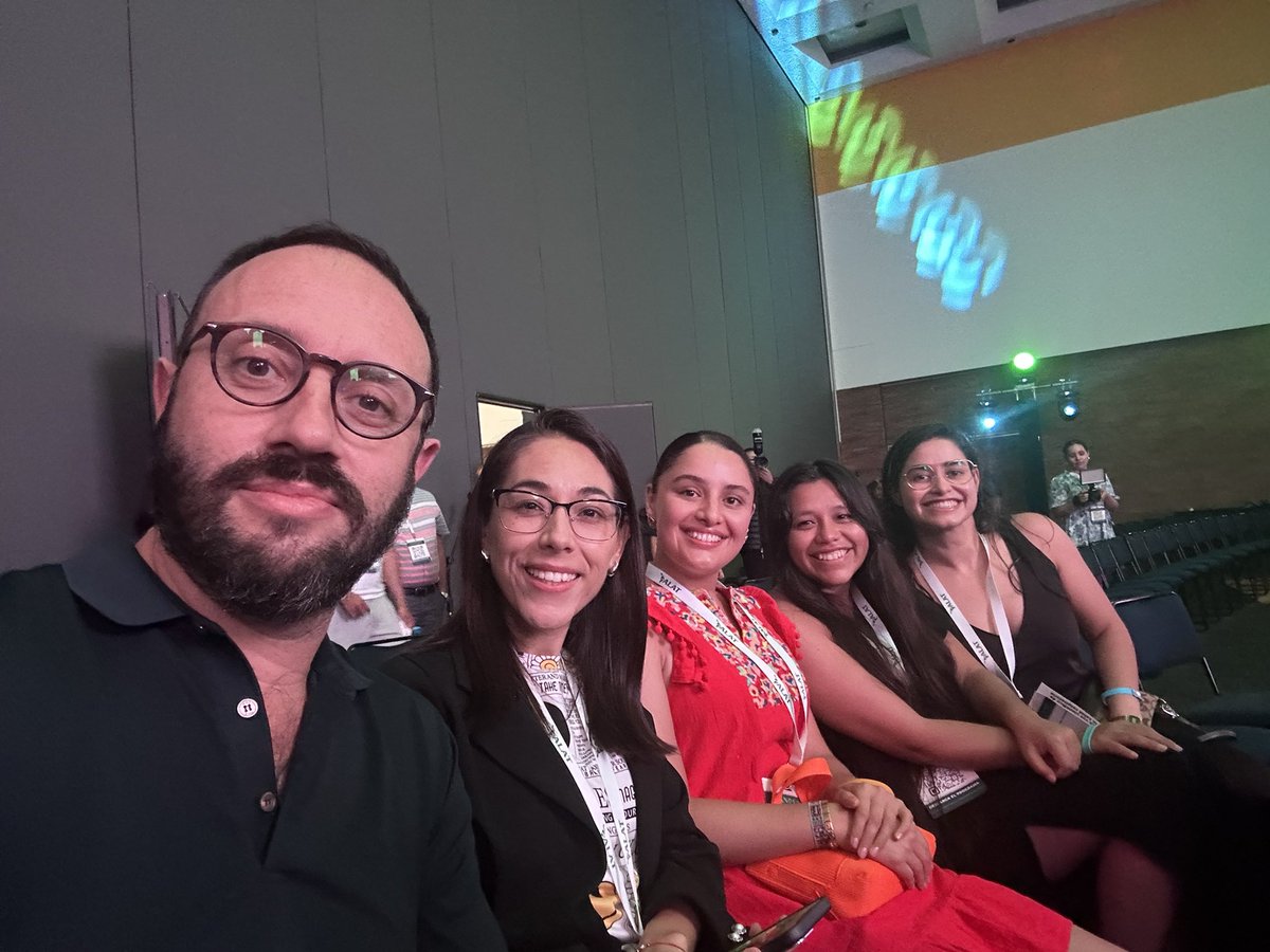 JorgeAlatorreA1's tweet image. ALAT 2025: the leading respiratory congress in Latin America. Honored to collaborate with pulmonologists, thoracic surgeons, pathologists, and multidisciplinary teams to build bridges across the region in lung cancer care. #ALAT @RespiraINER @SMNYCT @IASLC