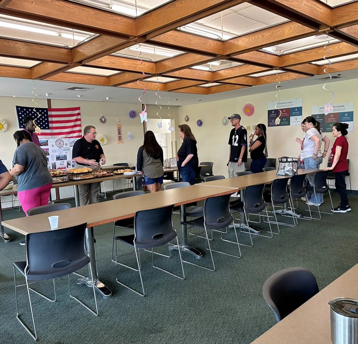 WorkersUnitedMA's tweet image. Union lunch day yesterday at Jos. A. Bank - Local 806 in Hampstead, MD!
#wumarjb #wumarjbmembers #1u #unionstrong #wunomatterwhat #1u