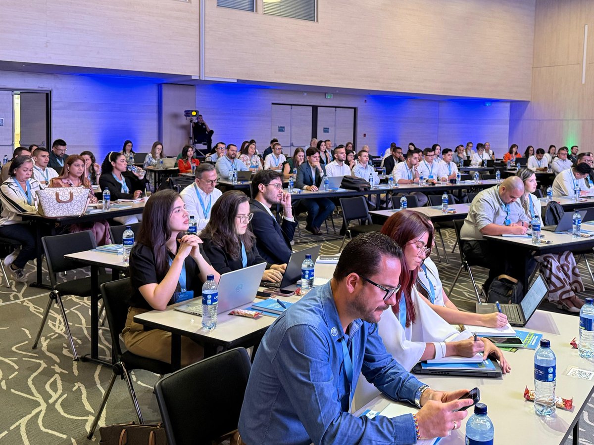 #AEstaHora Damos apertura en Pereira al Comité Jurídico de las Cámaras de Comercio. Más de 100 colaboradores de áreas jurídicas se reúnen para analizar los principales retos del sector. ⚖️🤝 

#JuntosHacemosMás
