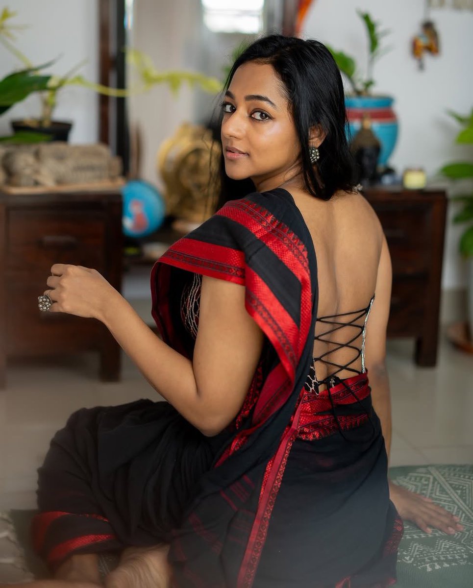 Best bangable brown bitchhh with glowing skin 🥵...

Mallu brownies are >>>>