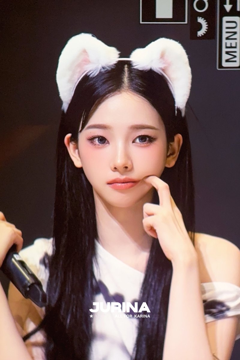 jurina_2000's tweet image. 250710 에버라인 ₍⸍⸌̣ʷ̣̫⸍̣⸌₎ﾉ♡

#카리나 #Karina #에스파 #aespa