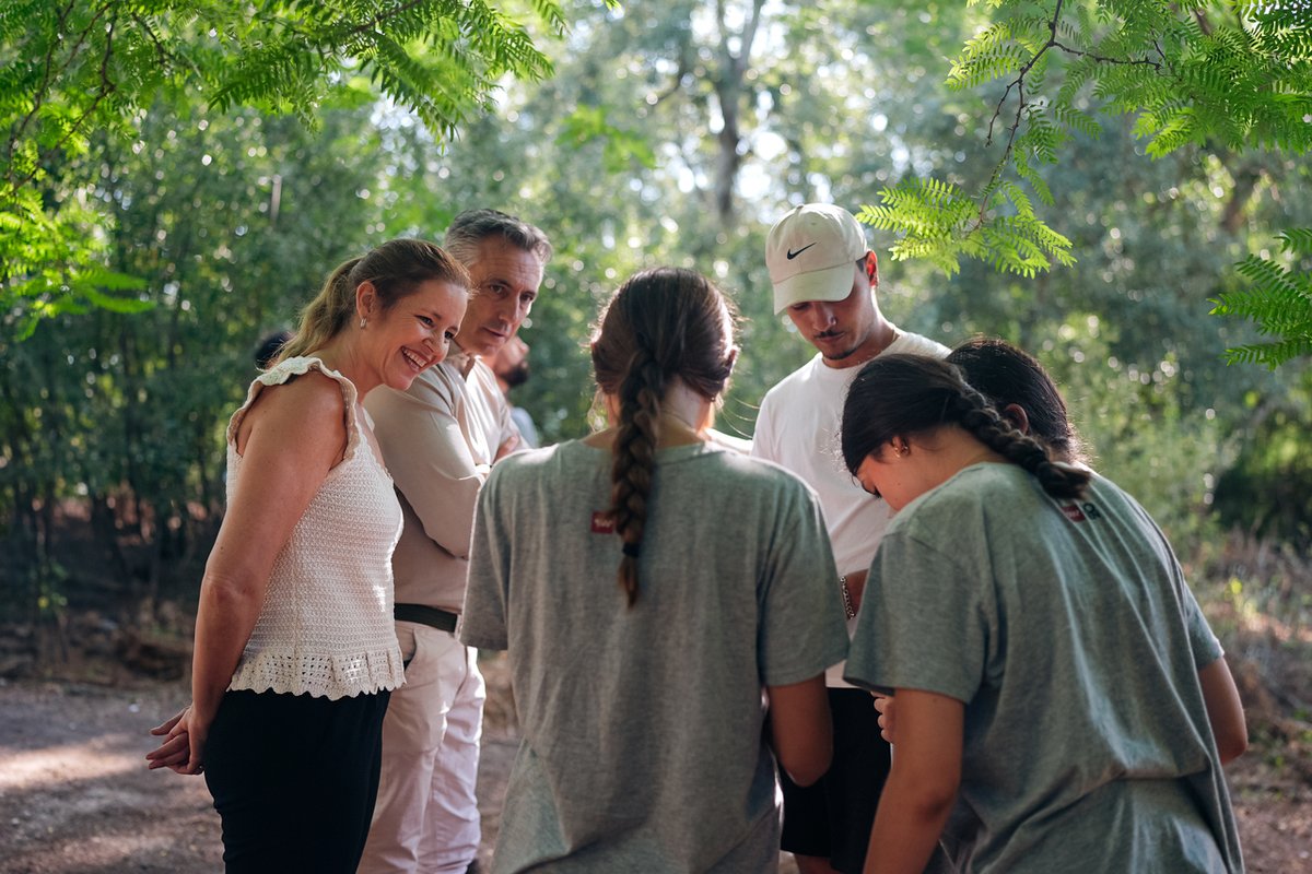 📵 La <a href="/ComunidadMadrid/">Comunidad de Madrid</a> estrena el Campamento Modo Avión para adolescentes dependientes de nuevas tecnologías. 

🌳 En la Finca #ElEncín del <a href="/midra_i/">iMIDRA</a>, un entorno único donde aprenden sobre plantas autóctonas, cultivos perdidos o alimentos locales.

+Info: c.madrid/cehik1