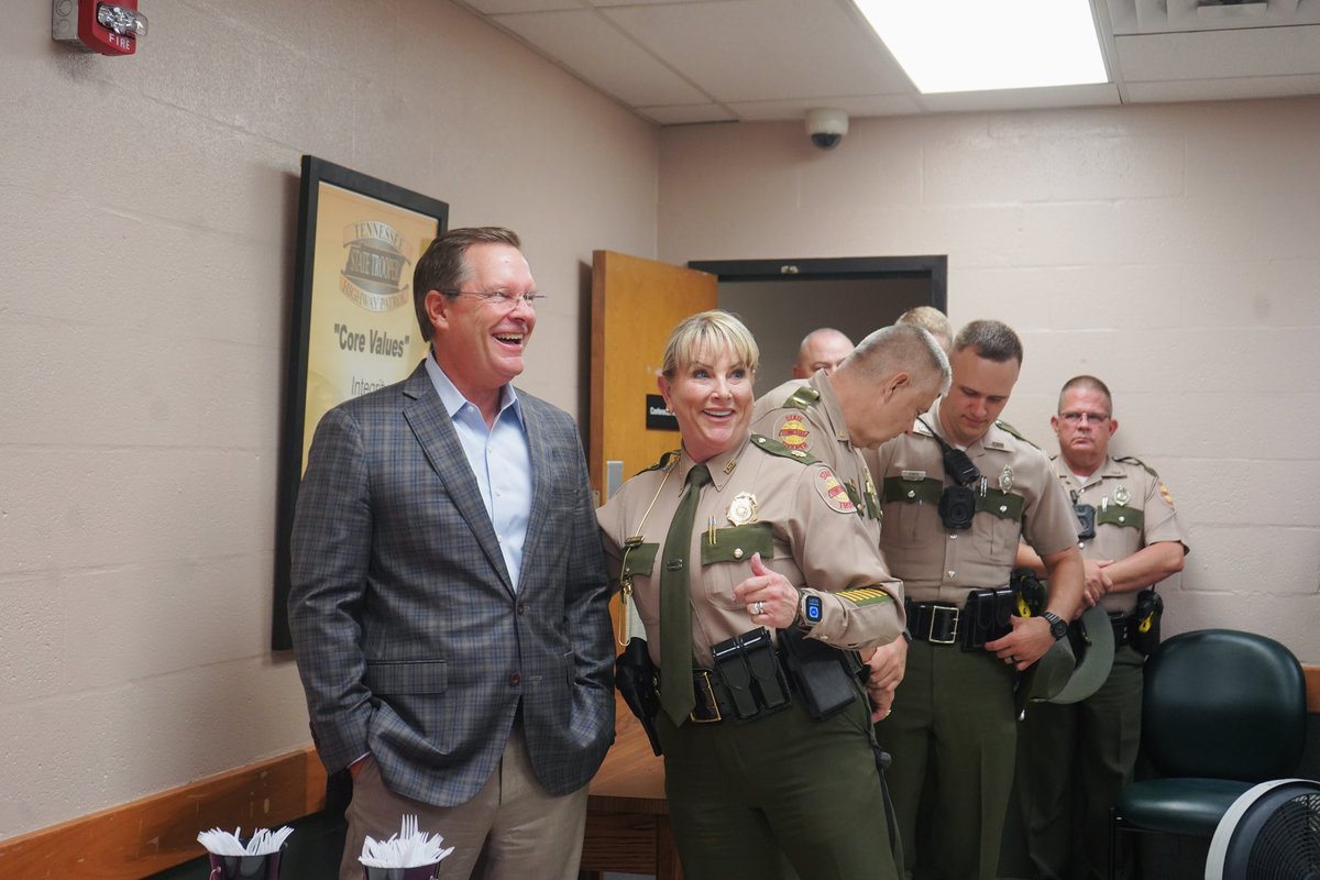 CSexton25's tweet image. Great morning at @TNHighwayPatrol headquarters in Chattanooga having breakfast with the brave men and women who put their lives on the line every day to protect the Volunteer State. Grateful and thankful for all you do, and happy birthday to Major Heatherly!