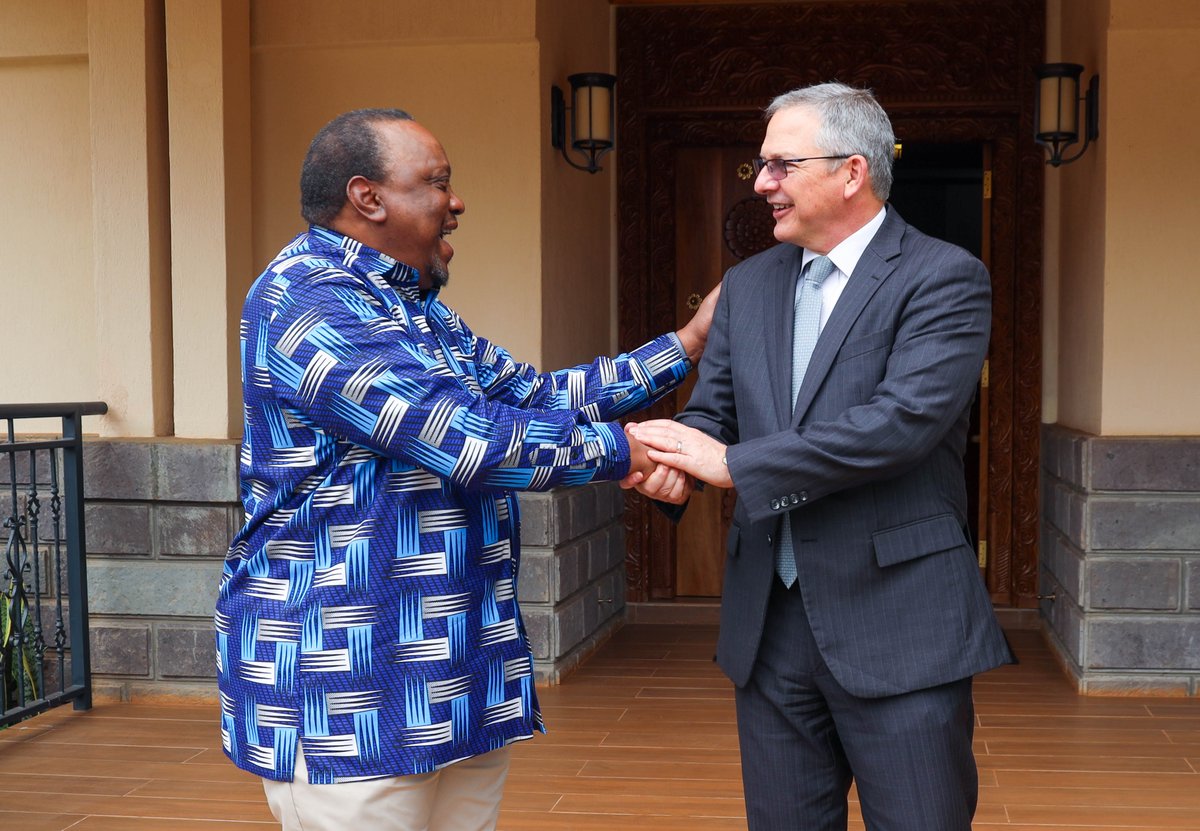 4thPresidentKE's tweet image. His Excellency President (Rtd) Uhuru Kenyatta today received separate courtesy visits at his residence from the outgoing U.S. Chargé d’Affaires Marc Dillard, Dr. Githinji Gitahi, Group CEO of Amref Health Africa, and Dr. Annette Weber, the EU Special Representative for the Horn…
