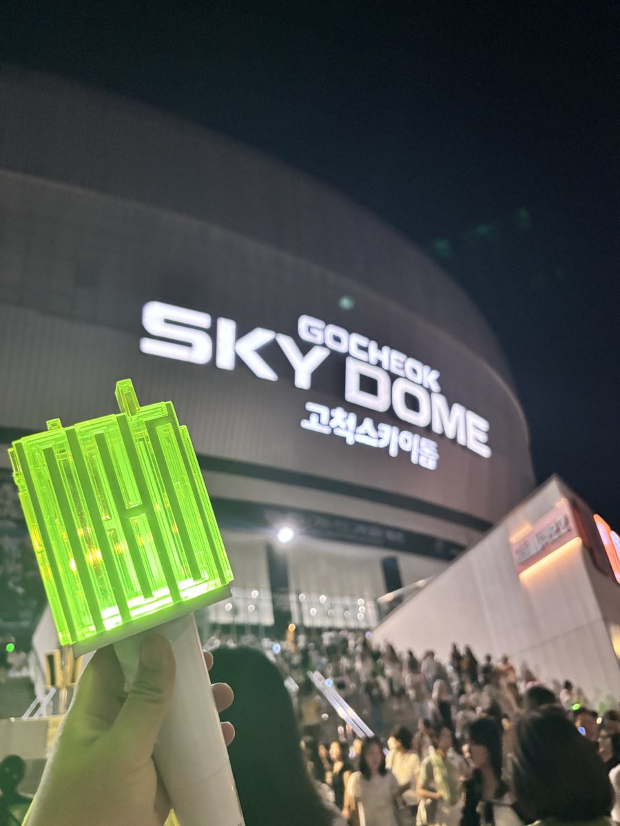 WmelonM's tweet image. CANT BELIEVE I ACTUALLY WATCH TDS AT GOCHEOK