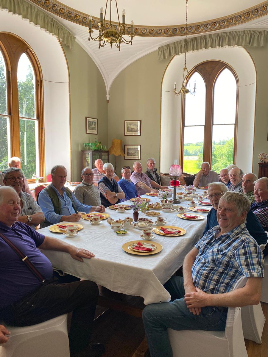 RuralSupport's tweet image. Recently our Glenarm Plough On group visited Killymoon Castle in Cookstown . After morning coffee with homemade scones & shortbread the group were guided around the Castle & gazed upon some Charolais cattle. Later the group dined in the Royal Hotel which never disappoints!