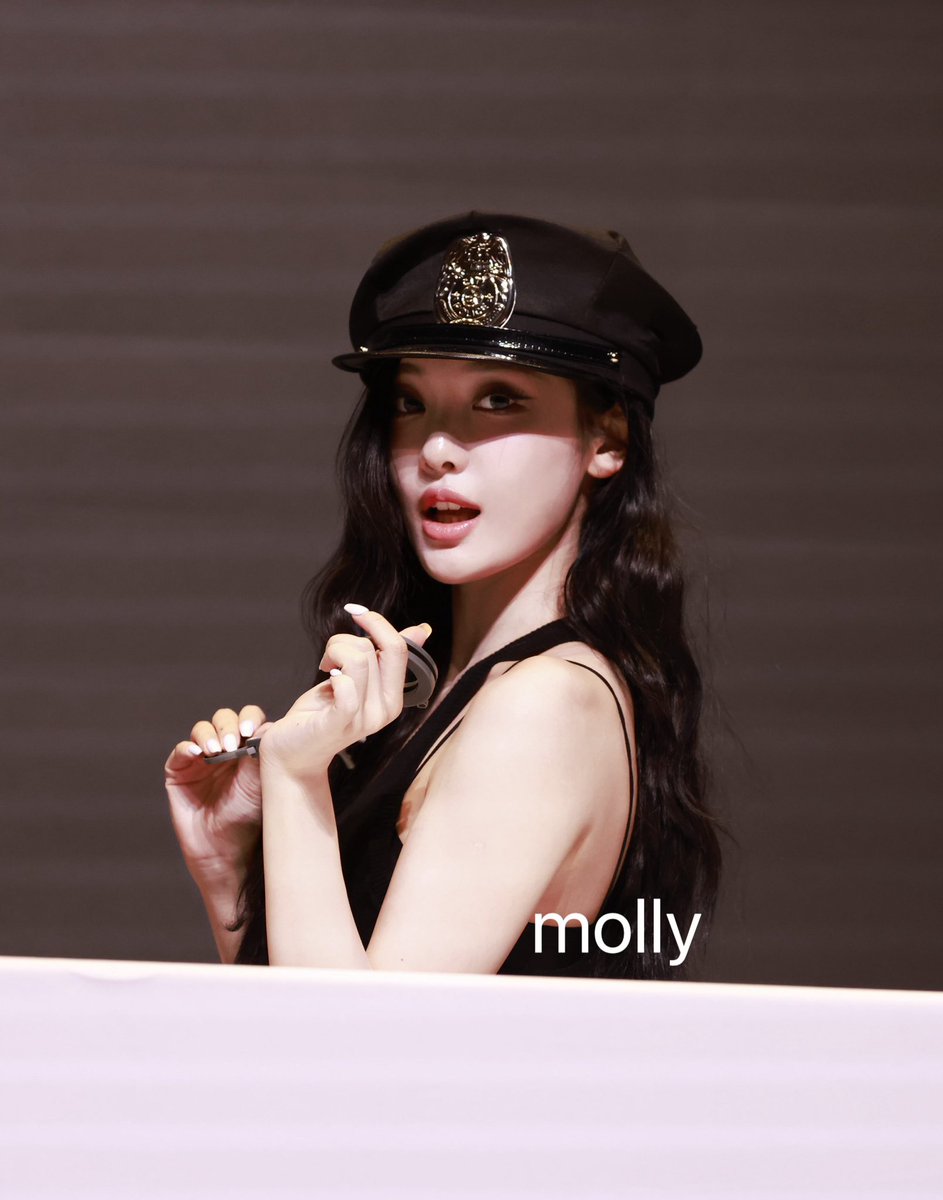 25.07.10  el팬싸 

👮‍♀️

#aespa #에스파 
#NINGNING #닝닝
#宁宁 #宁艺卓 #ニンニン