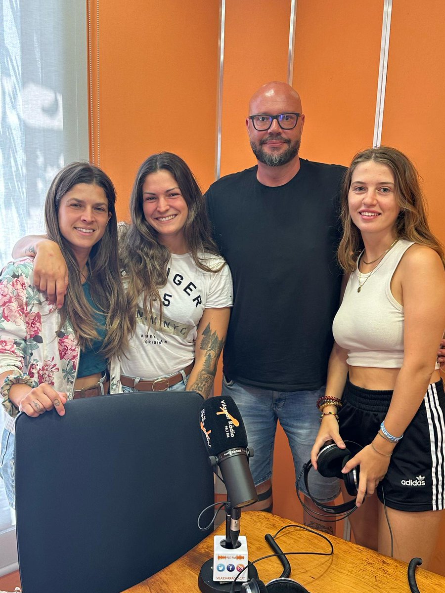 📌Al Solete, xiringuito amb productes de quilòmetre zero, regentat per tres emprenedores maresmenques

Més informació👇

tuit.cat/jCb9T