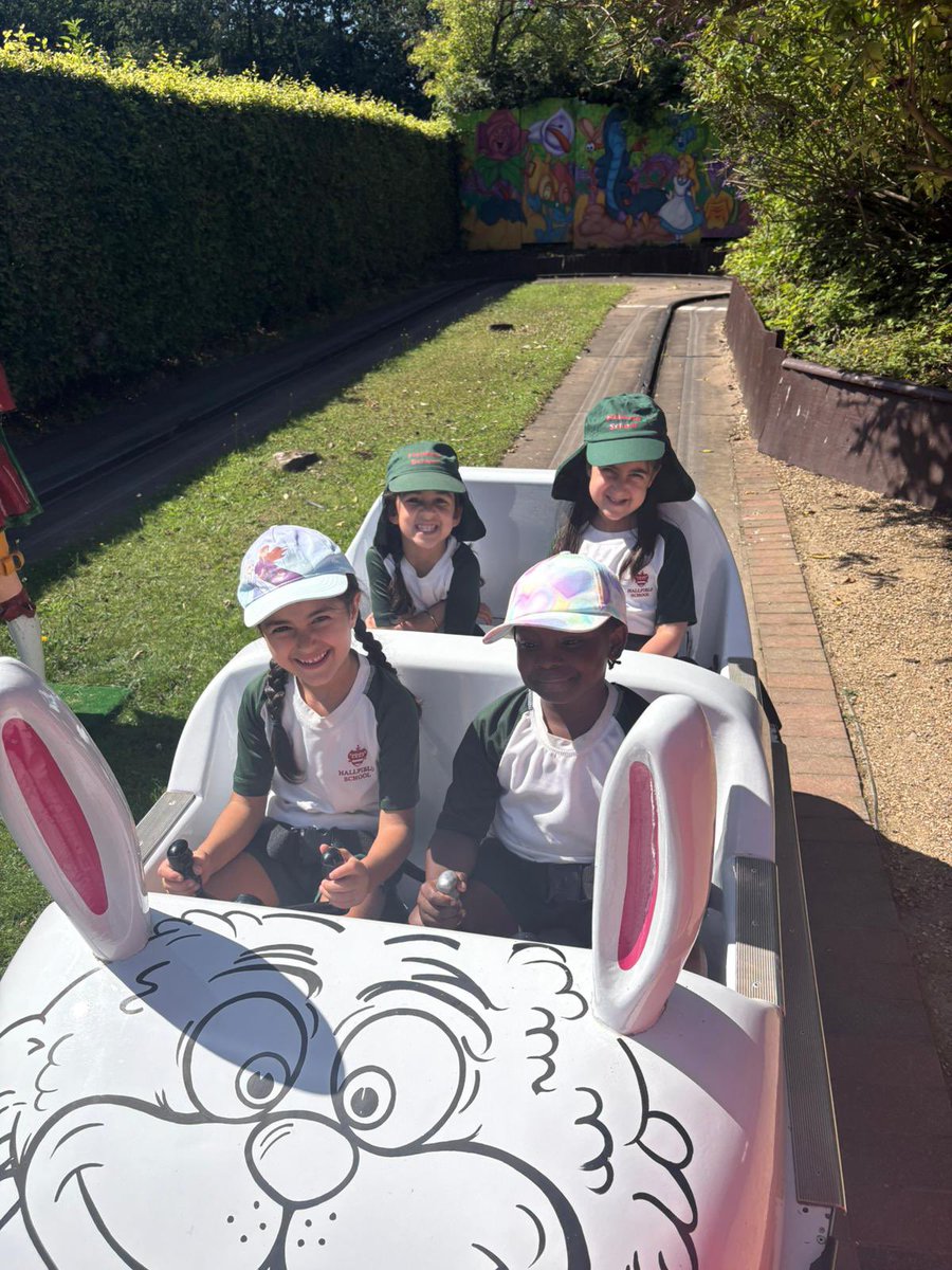 ✨ Reception had a magical day out at Wonderland Telford! From exploring and playing to making special memories together, the children had a fantastic time , and their brilliant behaviour made us extra proud! 🌟🎢🌳 #HallfieldAdventures #WonderlandTelford #ReceptionFun