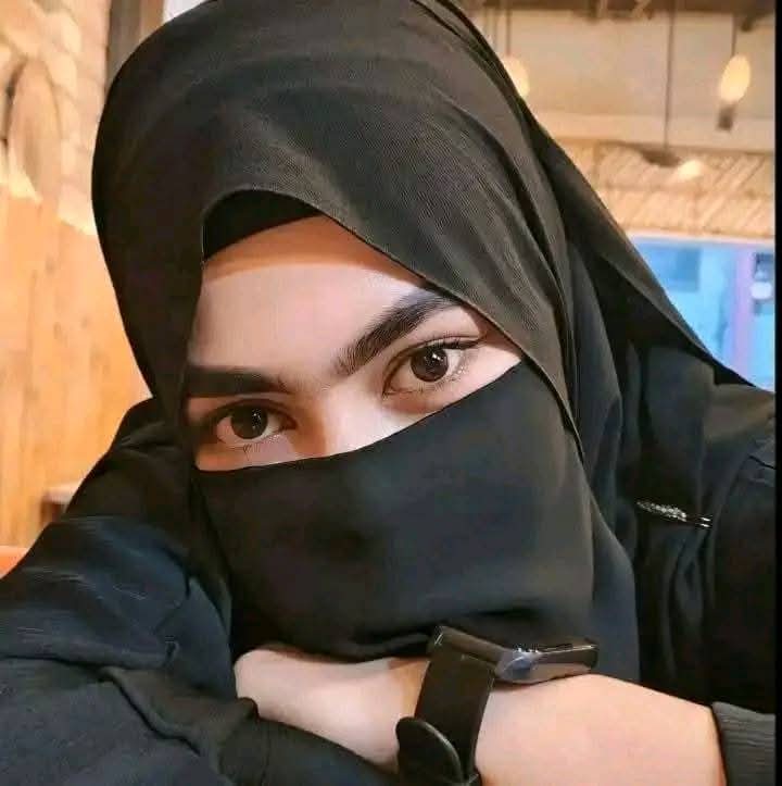 مرد اپنے آنکھوں کی حفاظت کرے یا نہ کرے عورت کے لئے اسلام پردے کا حکم دیتا ہے اور عورت پردہ کرے یا نہ کرے ۔۔۔۔۔۔۔اسلام مرد کو اپنی نگاہیں نیچے رکھنے کا حکم دیتا ہے۔اسلام جو حکم دیتا ہے اس میں 'میں اور 'وہ کا بہانہ نہیں چلتا۔۔!!