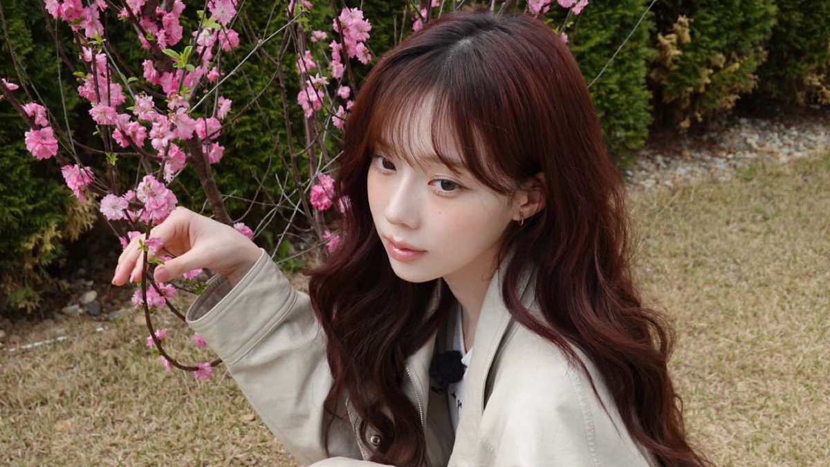 uchinagaey's tweet photo. definitely prettier than any flower https://t.co/jxWwdjuaIZ