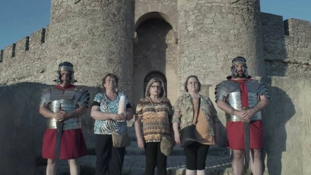 Poética de la mediocridad: Asa Nisi Masa comenta 'Las visitantes' (Enrique Buleo), un film que guarda similitudes con el cine de Wes Anderson y con el de Alexander Payne. wp.me/p4hLIS-19X