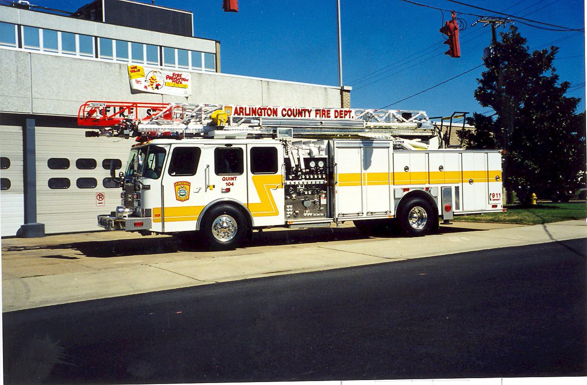 ArlingtonVaFD's tweet image. Over the years, our apparatus 🚒 has gone through many shapes, styles, and color schemes. Take a look at some of the variations we’ve had! Which color scheme was your favorite? Let us know in the comments below!