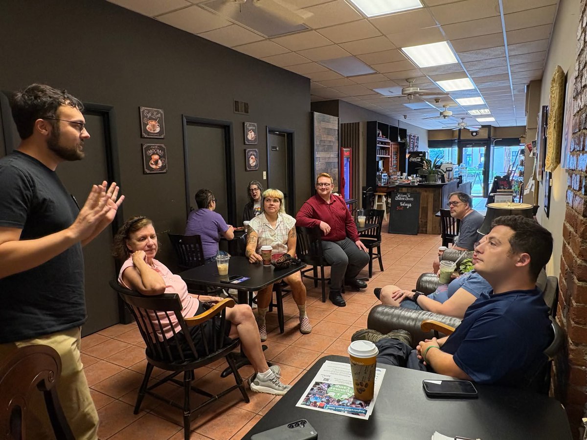 roseforacc's tweet image. It was great to meet voters from Avalon and Bellevue for some morning coffee today! We had some good discussions ranging from everything from pushing back on DC chaos to getting sidewalks installed.