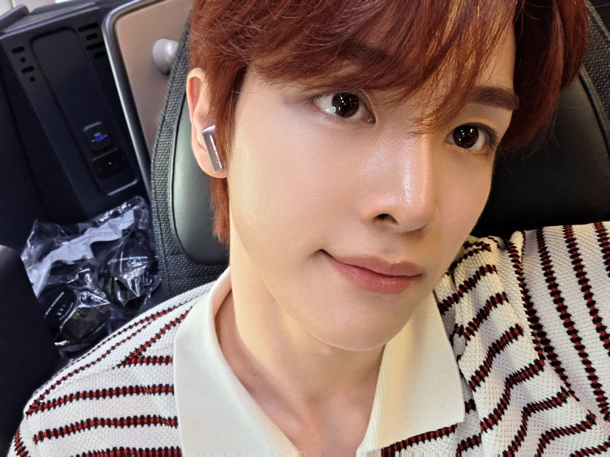 เอียงหน้ารอใครมาจุ้บล่ะ