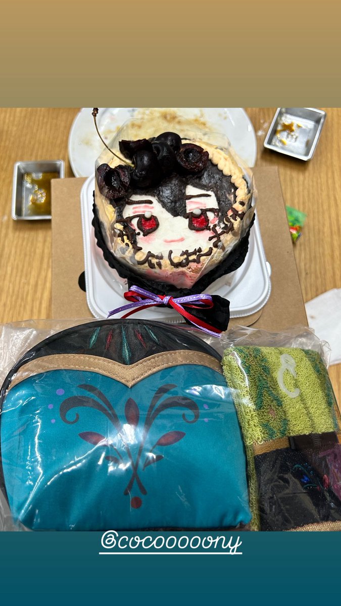 laRgo4_9's tweet photo. 当日バイト入れちゃって渡せないからって友達が今日くれた朔間零のケーキヤバすぎるから全員見て😭😭あとアレンデールもくれた😭😭😭 https://t.co/hpi2eYDSiE
