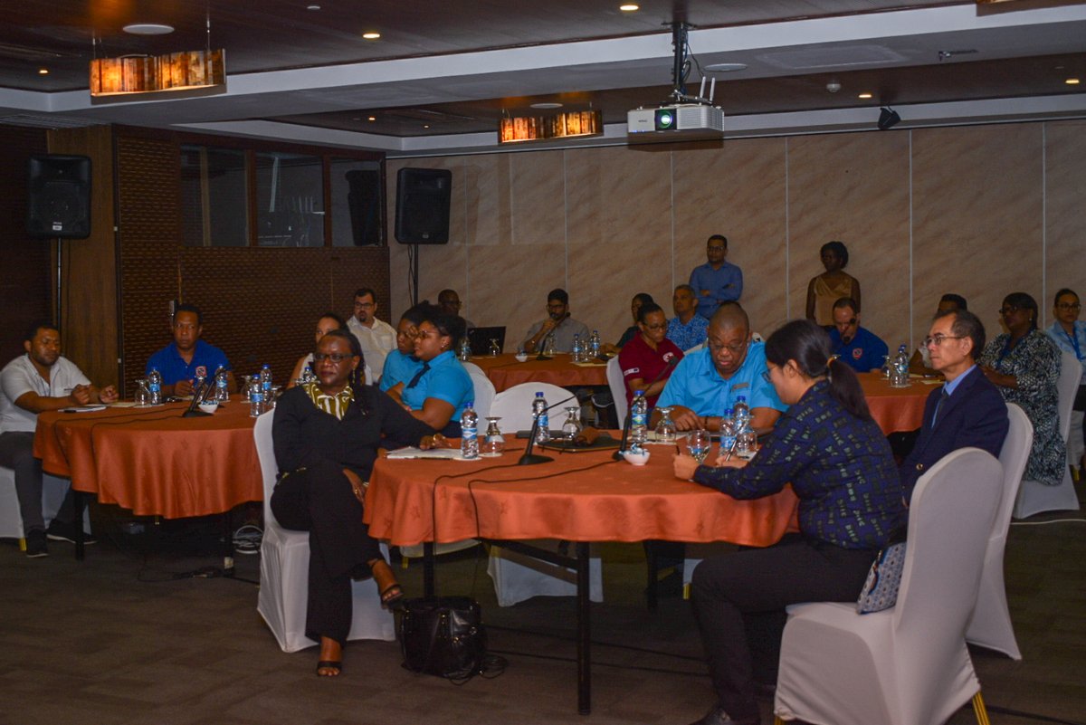 UNDP Seychelles (@undpseychelles) on Twitter photo <a href="/UNDPSeychelles/">UNDP Seychelles</a> & the Disaster Risk Management Division hosted an inception workshop on 10 July for 2⃣ new projects, aiming to support #Seychelles🇸🇨 in strengthening national resilience, disaster preparedness & climate risk management🌍
Learn more👇
undp.org/mauritius-seyc… <a href="/UNDPSeychelles/">UNDP Seychelles</a> & the Disaster Risk Management Division hosted an inception workshop on 10 July for 2⃣ new projects, aiming to support #Seychelles🇸🇨 in strengthening national resilience, disaster preparedness & climate risk management🌍
Learn more👇
undp.org/mauritius-seyc…