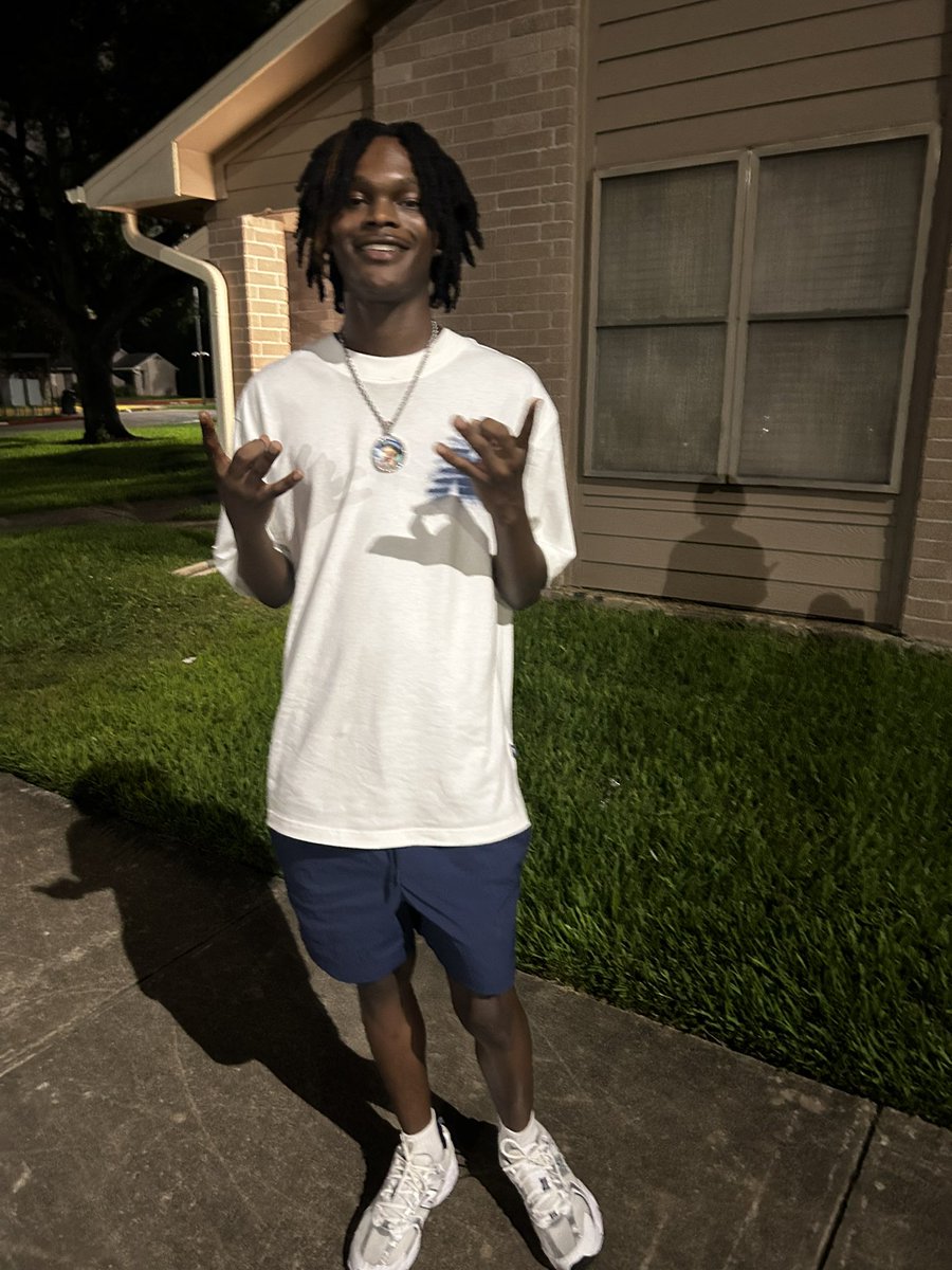 FastM0neyjay5 tweet media
