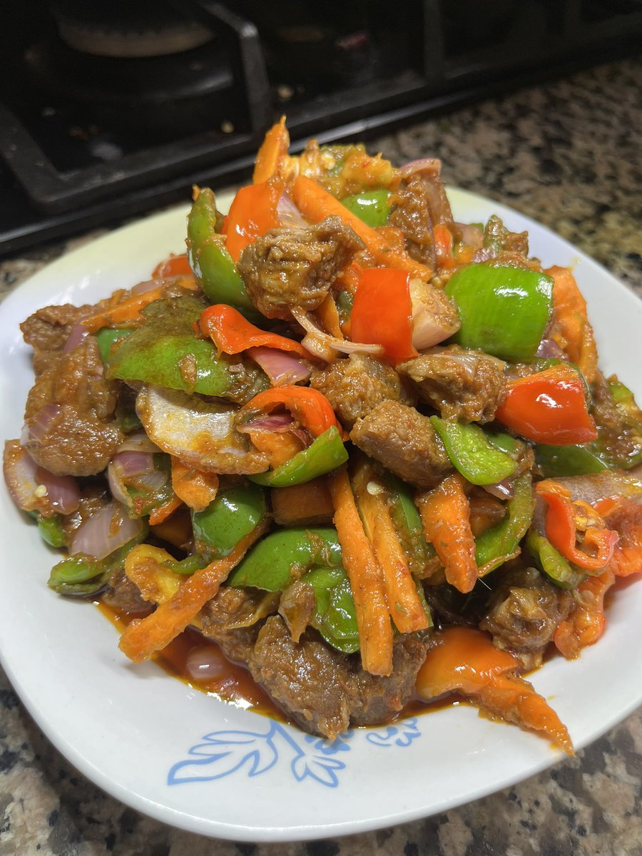QOTFRON's tweet photo. Are You in, Lagos?
Craving delicious, home cooked meals? We’ve got you covered

We prepare all kinds of soups and local dishes, fresh and tasty, just like home!

Located in Unity Estate, Badore
Send us a Dm today to place your order!

✅ Affordable Prices
✅ Hygienically Prepared https://t.co/kFlLg7odpG