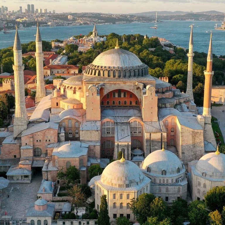 5 yıl önce bugün camii oldu! Yapamaz dedikleri her şeyi yaptı, ömrün uzun olsun REİS! <a href="/RTErdogan/">Recep Tayyip Erdoğan</a>
