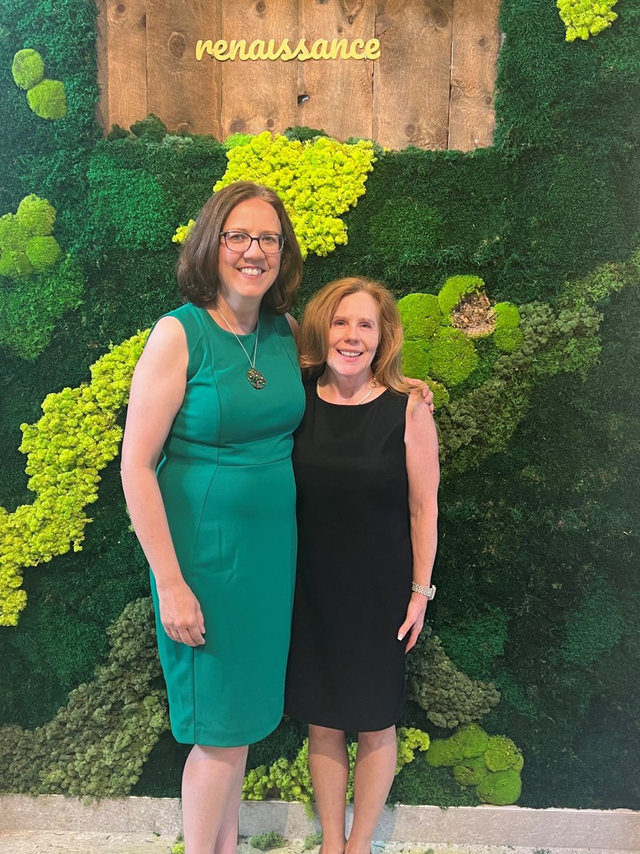 Danielle Cagno and Kelly Fleming represented Nisivoccia at the Annual DASI Gala on June 29. We’re proud to support DASI’s mission of empowerment and advocacy.