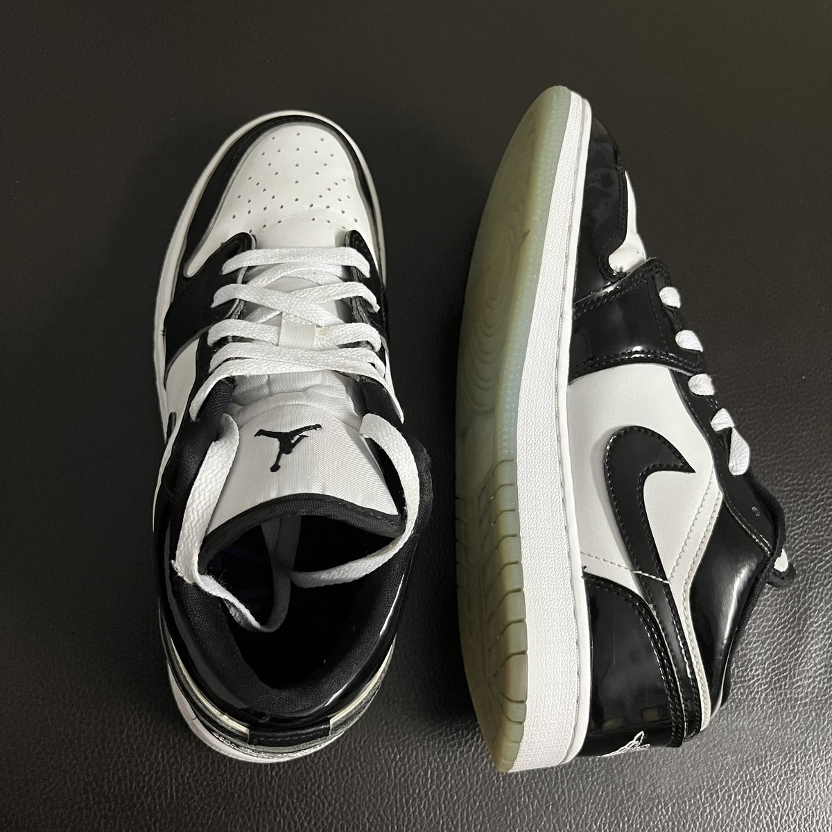 klptheworld's tweet photo. 🏎️ Nike air Jordan แท้
Sz.38.5/24cm
ราคา 499฿ 
สีดำเงาสวย พื้นเต็ม ไม่มีตำหนิ

#รองเท้ามือสองของแท้ #รองเท้ามือสอง #รองเท้าของแท้ #รองเท้าผ้าใบ #ส่งต่อรองเท้า #ส่งต่อ https://t.co/ixiGzCqVKs