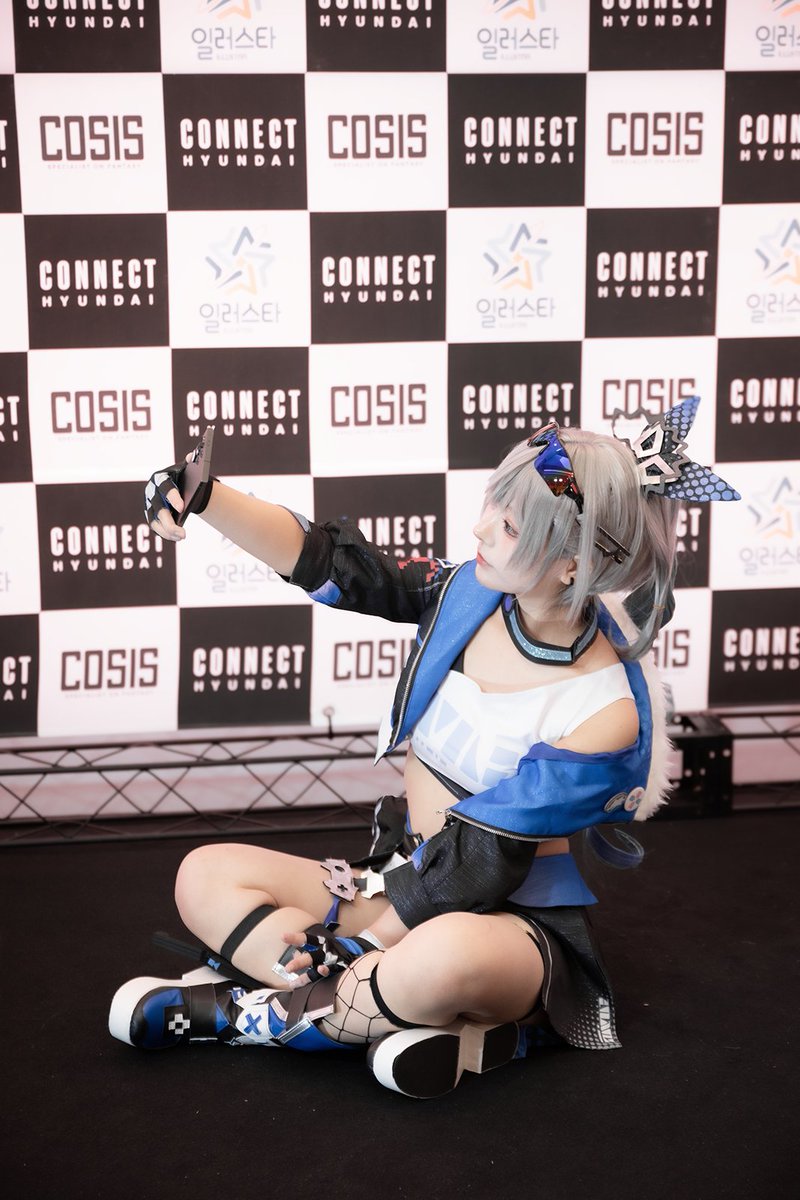 [Photo]  

7.5 일러스타 카페 청주 코스파티
붕괴 스타레일 : 은랑

[cos] 
🥽: 종야 님 (<a href="/jongya_cos/">종야</a>)

[Photo]  
📷: 아재누나 (<a href="/azluna_cos/">(코믹월드 일산 7.19) 아재누나_アズルナ</a>)

#일러스타 #코스파티 #붕괴스타레일 #Silverwolf #COSIS #スターレイル #銀狼 #Starrail #코스프레 #コスプレ