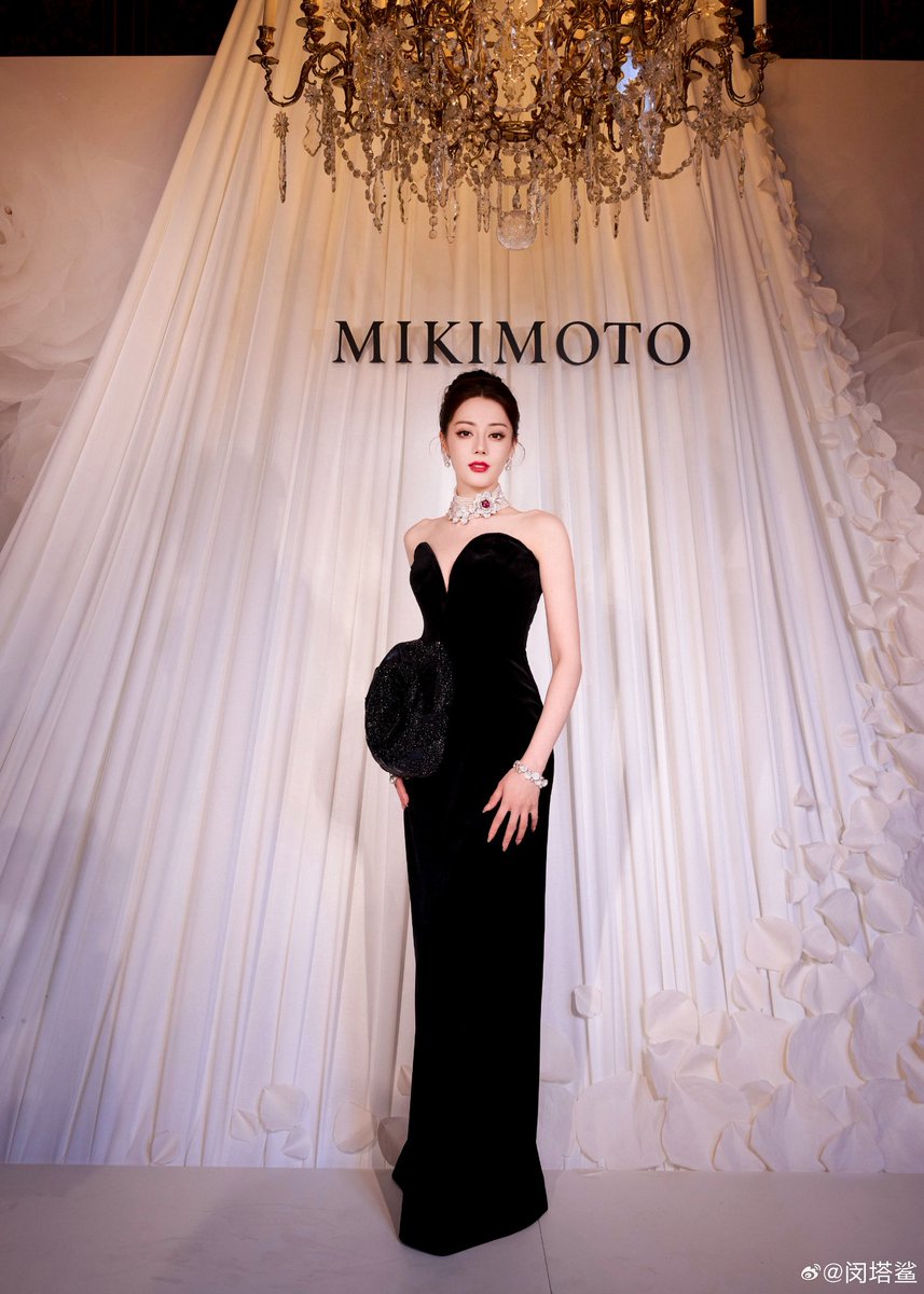 #ตี๋ลี่เร่อปา x Rahul Mishra Haute Couture CUSTOM