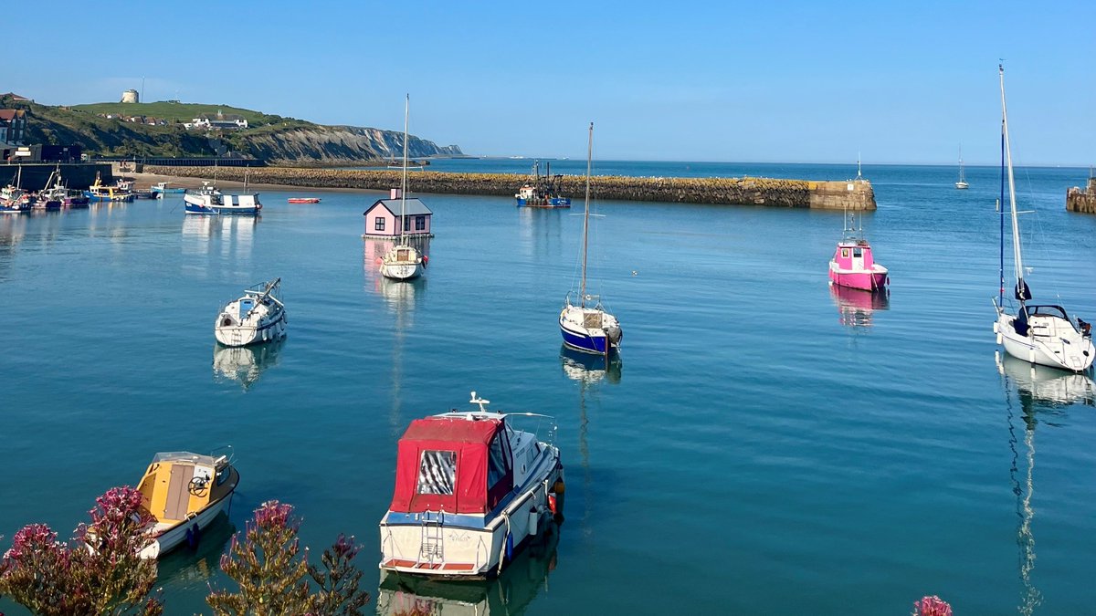 Folkestone & Hythe District Council (@fstonehythedc) on Twitter photo 🌊 <a href="/guardian/">The Guardian</a> took a trip down to Folkestone and enjoyed the scenic scene about town and all the great food, art and viewing spots on offer.
If we ever needed a reminder of what we love about living by the seaside, then here it is. 🌊 <a href="/guardian/">The Guardian</a> took a trip down to Folkestone and enjoyed the scenic scene about town and all the great food, art and viewing spots on offer.
If we ever needed a reminder of what we love about living by the seaside, then here it is.